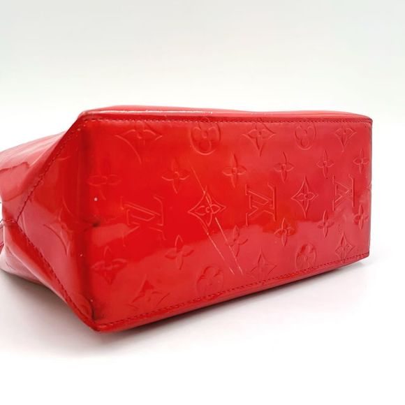Louis Vuitton Reed PM Monogram Vernis Monogram Vernis Enamel Leather Red Shoulder Bags